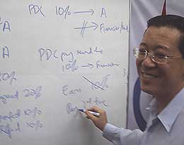 lim guan eng dap pc on land scam controversy 130808 03