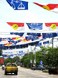 permatang pauh by election posters and banners war 140808 02
