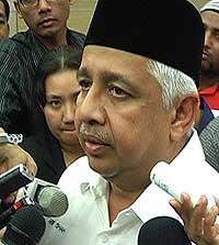 arif shah omar shah bn umno candidate for permatang pauh by election 140808 12