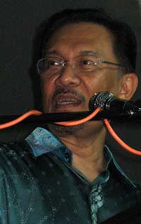 anwar ibrahim ceramah in permatang pauh by election 210808 03