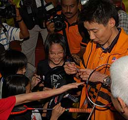 lee chong wei olympian liow tiong lai arif shah permatang pauh by election 210808 02