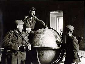 russia military might 220808 01