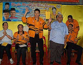 lee chong wei olympian liow tiong lai arif shah permatang pauh by election 210808 03