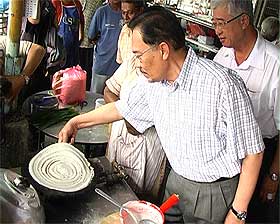 anwar ibrahim making thosei market permatang pauh by election visit 180808