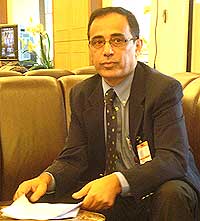 french jounalist attacked in permatang pauh parliament pc 210808 halim berber