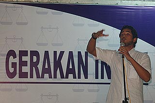 khairy jamaluddin nalakaruppan ezam md noor ceramah 230808 10