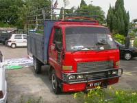 pemuda umno arrested with banner 230808 lorry