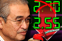 pak lah and new petrol price reduce 220808