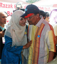 anwar nurul izzah  permatang pauh campaign 250808