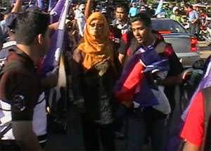 permatang pauh by election 260808 outside voting center 02