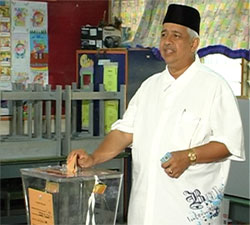 permatang pauh by election 260808 arif shah vote 06