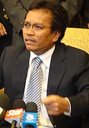 shafie apdal and mps no defection pc 280808 04