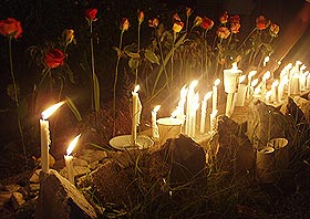dap candle light vigil for teresa kok 130908 02