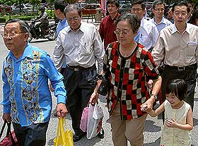 teresa kok parents meet bukit aman 150908 06