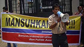 anti isa protest malaysia embassy indonesia 190908 02