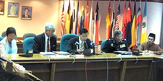 penang crime police lim guan eng event pc 260908 01