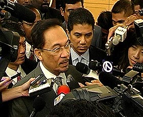 anwar ibrahim and parliament pc 141008 01