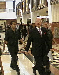najib at parliament 141008