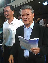 chua soi lek and donald lim mca party election debate 151008 06