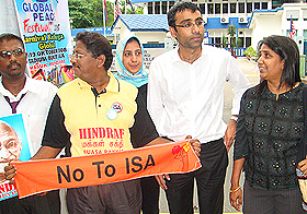hindraf probed by police 141008 03