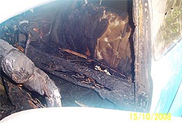 dr d jeyakumar destroyed tourched burn down car volkswagen beetle 171008 01