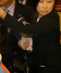fong po kuan and chong chien jen walkout suspended from parliament 061108 05