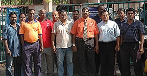 st francis institute melaka beef burger issue 111108 01