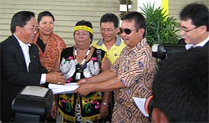 indigenous people sarawak protest at state assembly kuching 101108 01