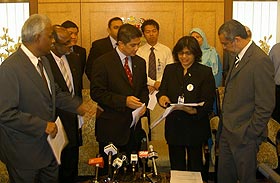 pakatan cij parliament pc 131108 01