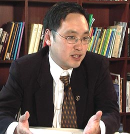 chong chieng jen interview 141108 01