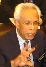 parliament 181108 shahrir samad pc on petrol 02