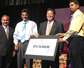 selangor state government allocation fund to tamil schools 251108 10