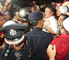 anti isa protest ampang pandan indah protest arrest 241108 03
