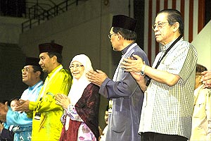anwar ibrahim pkr congress 021208 03