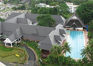 sarawak club kuching 021208