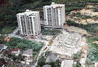 highland tower collapse 091208 01