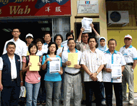 simpang pulai leafleting for electing head of new village 271208 chan ming kai