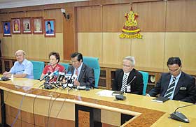 othman omar new pkns selangor chief khalid ibrahim pc 231208 02