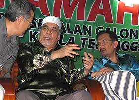 kuala terengganu by election pakatan ceramah perdana 060109 mustafa ali andanwar