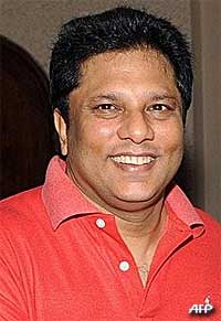 Lasantha Wickrematunga, editor of the Sunday Leader, shot dead