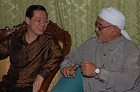 kuala terengganu by election 110109 guan eng hadi talking