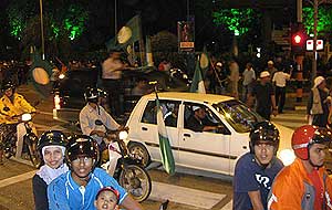 kuala terengganu by election announce result 170109 pas supporters celebration02