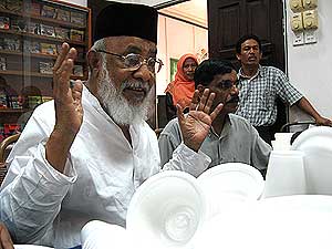 penang ban polystyrene containers 160109 05