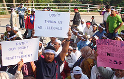 burmese groups protest unhcr 210109 poster 02
