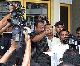 a kugan detention death funeral ummc to puchong 280109 02