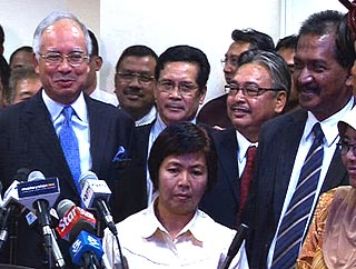 najib announce new bn perak state govt 040209 10