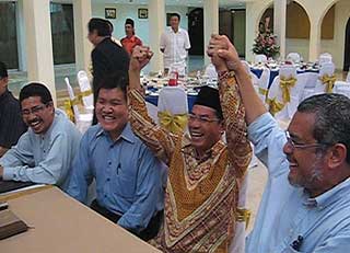 selangor mb adun and parliament rep gatherng badrul hisham abdullah 130209 03