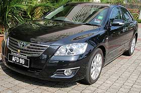 nizar jamaluddin and perak mb residence and official car pc 120209 05