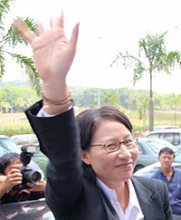 elizabeth wong press conference on her offer of resignation from selangor exco post 170209 15