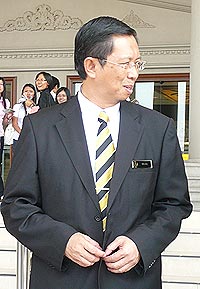 nizar jamaluddin perak mb court trial perak bn takeover zambry 180209 02
